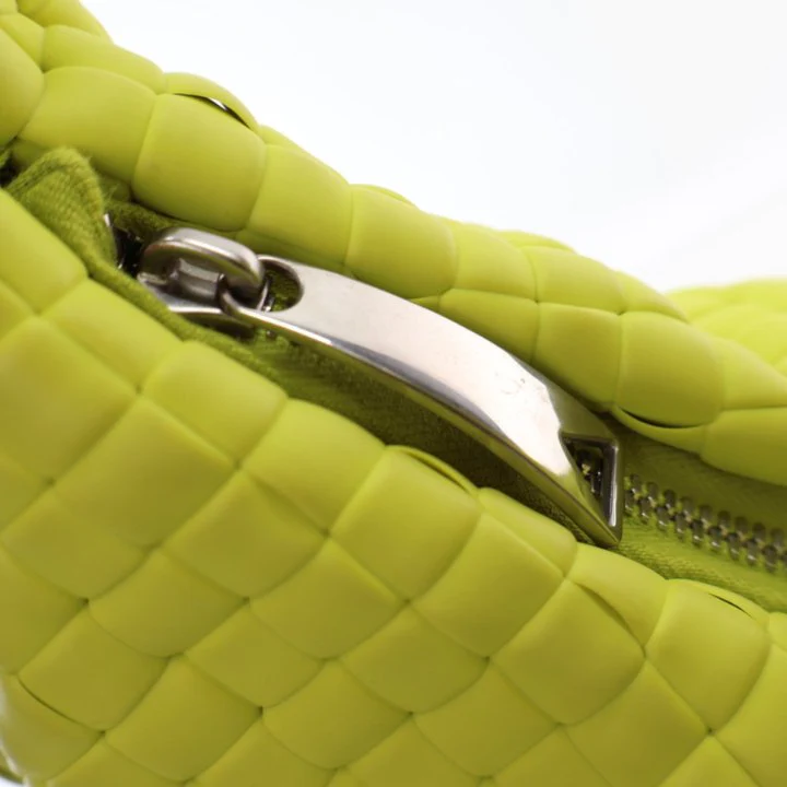 Bottega Veneta Mini Rubber Intrecciato Jodie - Image 4