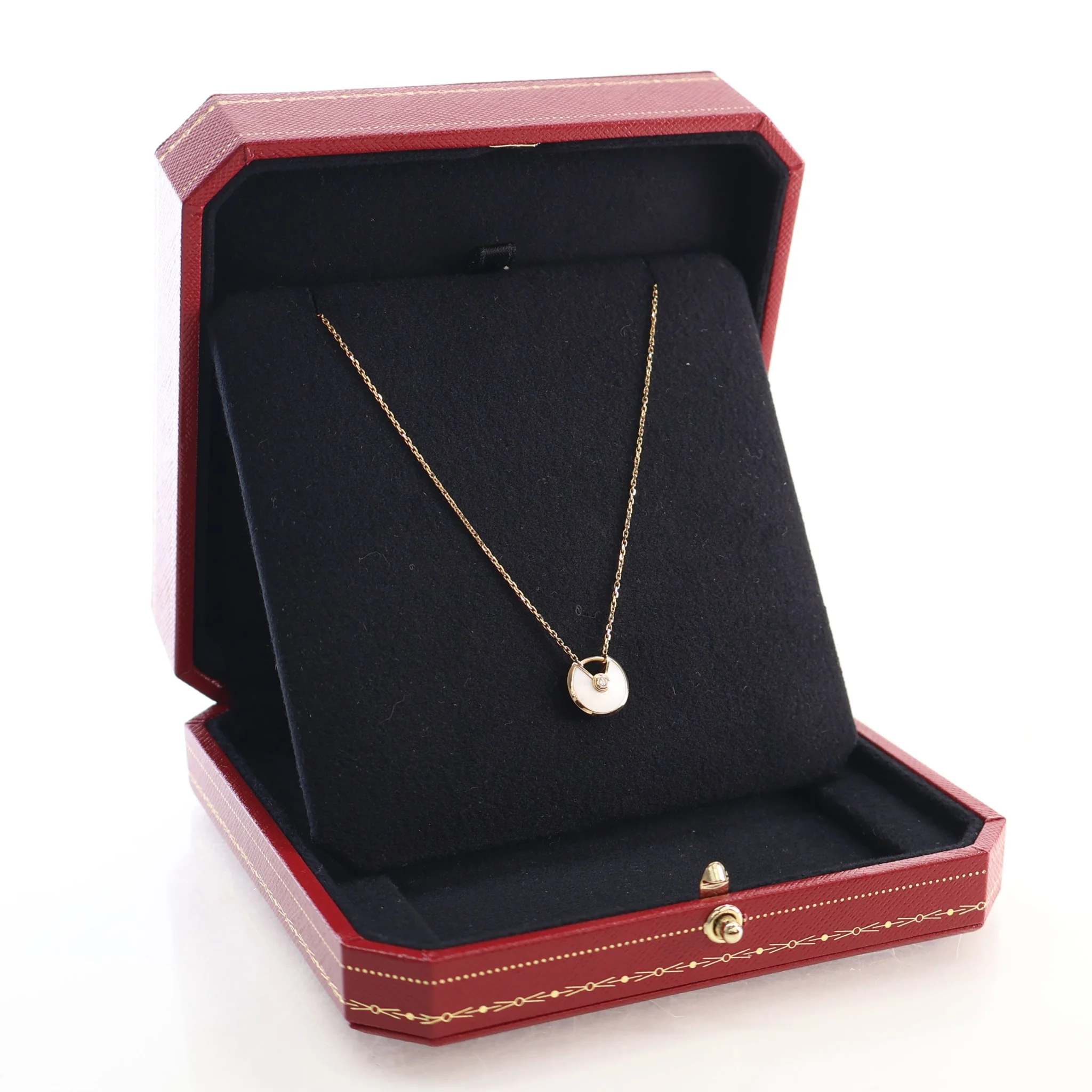 Cartier Mother of Pearl Amulette de Cartier Pendant Necklace - Image 4
