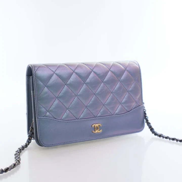 Chanel Calfskin Gabrielle Wallet On Chain (WOC) - Image 2