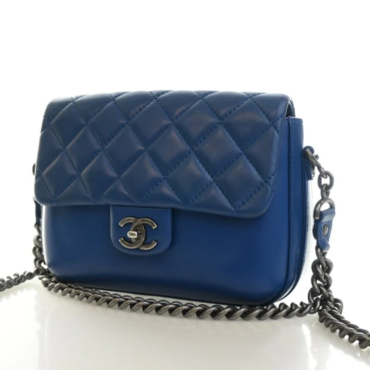 Chanel Calfskin Rock My Shoulder Flap Bag - Image 3