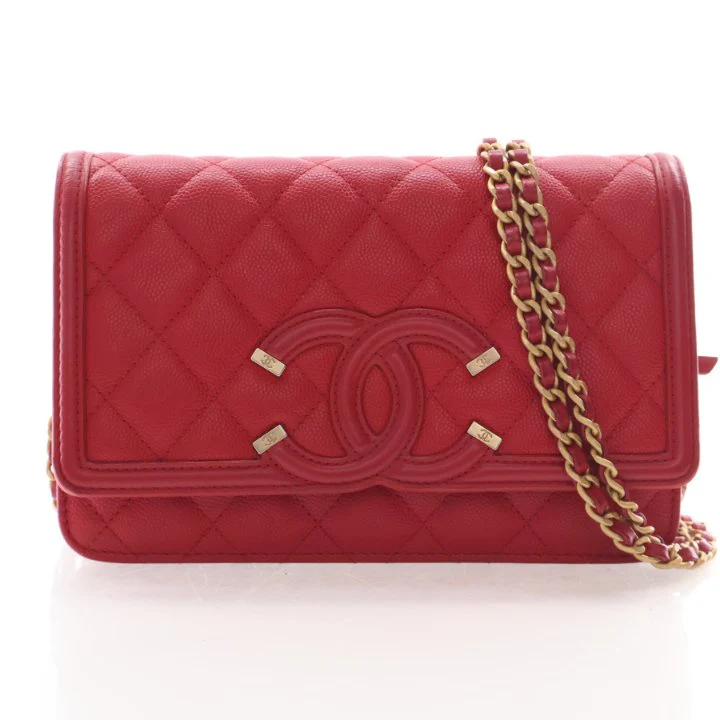 Chanel Caviar Filigree Wallet On Chain (WOC)