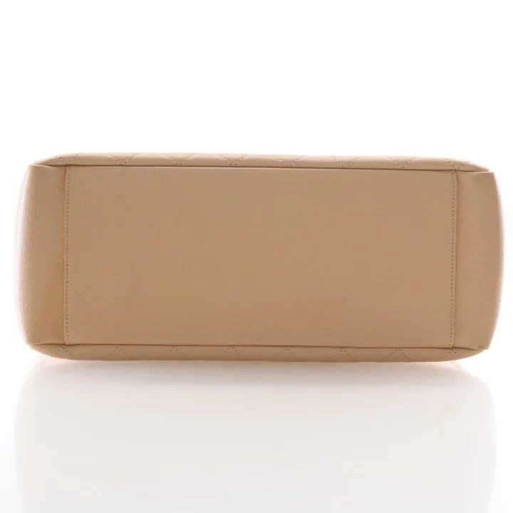 Chanel Caviar Grand Shopping Tote - Image 5