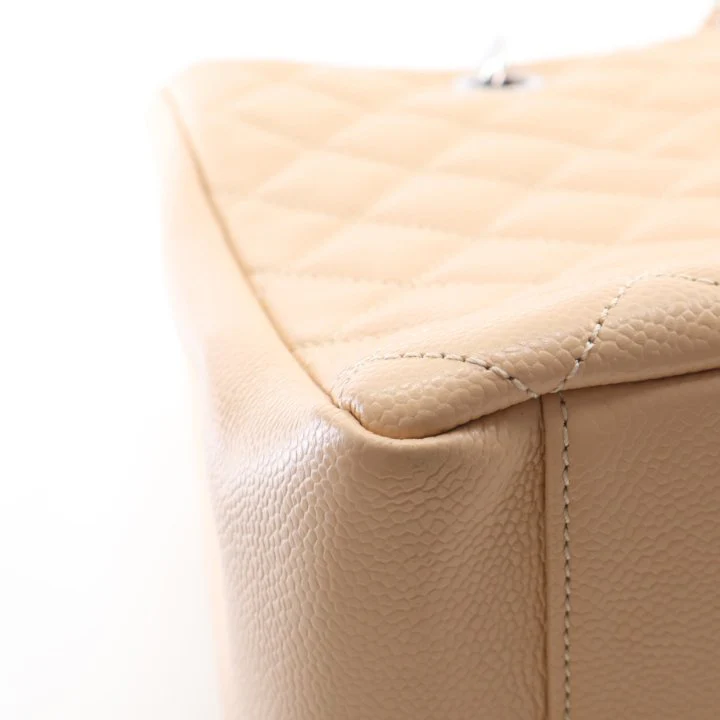 Chanel Caviar Grand Shopping Tote - Image 7