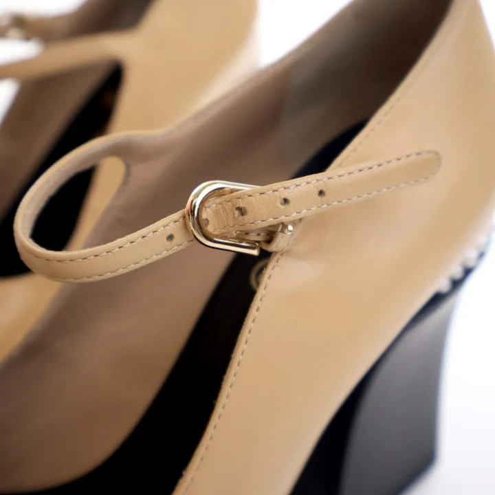 Chanel CC Pearl Mary Jane Pumps Sz 38 - Image 7