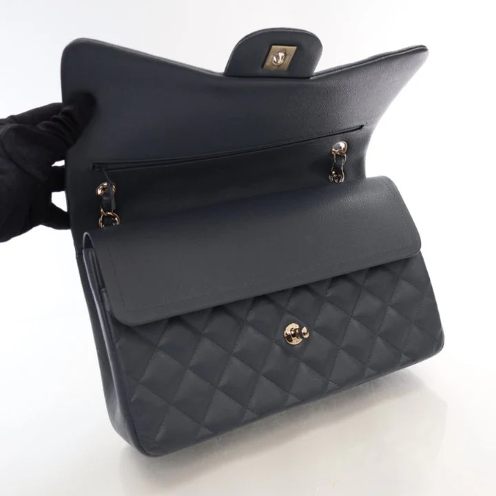 Chanel Jumbo Caviar Classic Double Flap Bag - Image 12