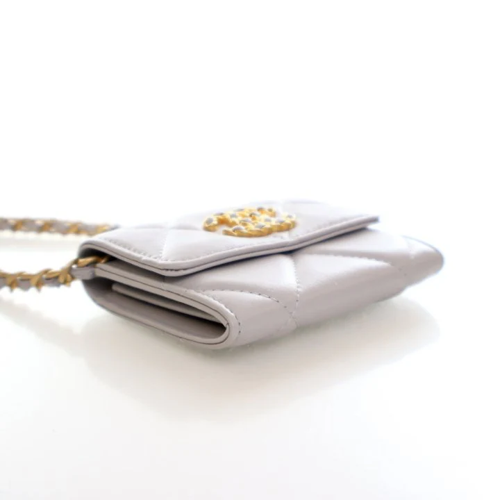 Chanel Lambskin 19 Card Holder On Chain - Image 5