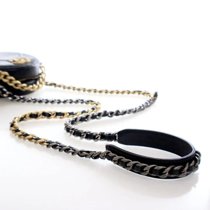 Chanel Lambskin 19 Round Clutch With Chain - Image 10