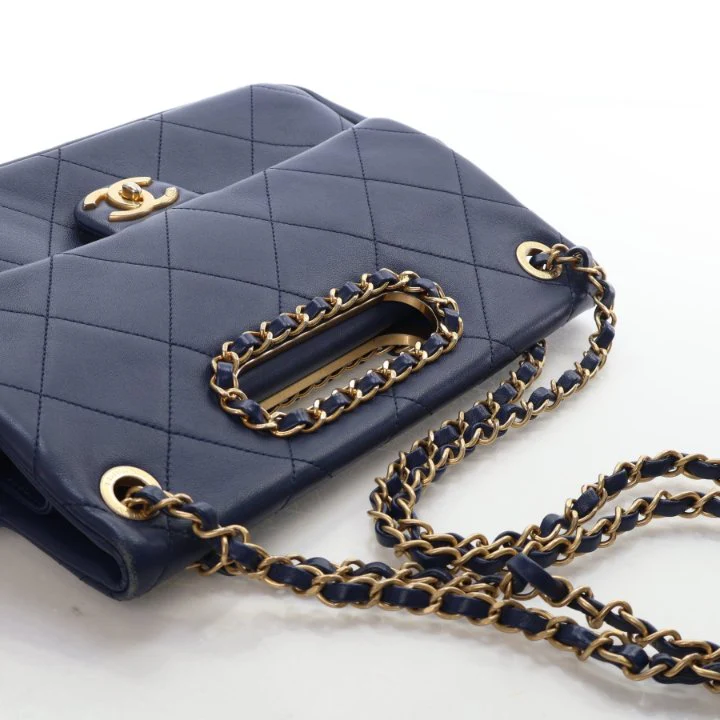 Chanel Large Calfskin A Real Catch Flap Bag - Image 10