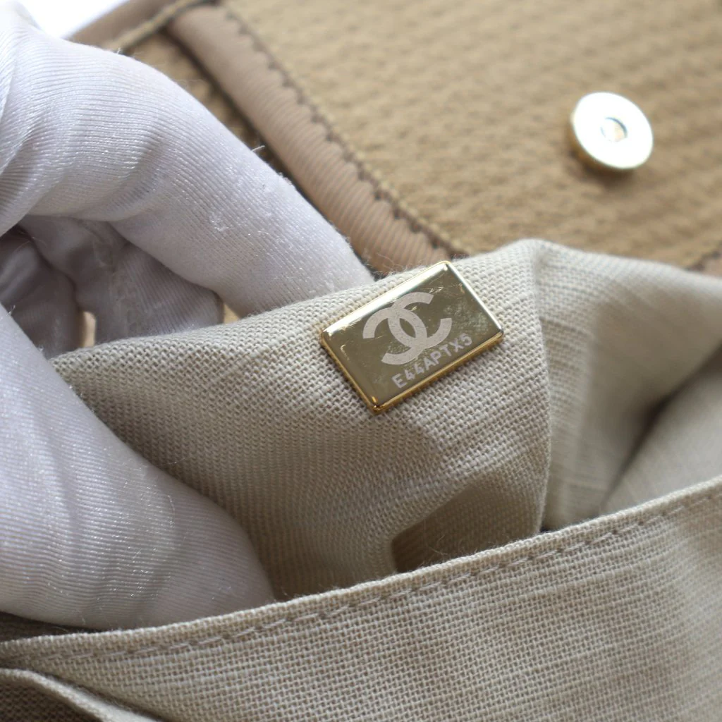 Chanel Large Canvas Deauville Tote - Image 15