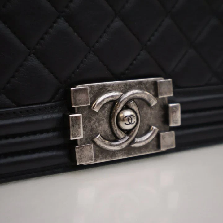 Chanel Large Lambskin Boy Bag - Image 4