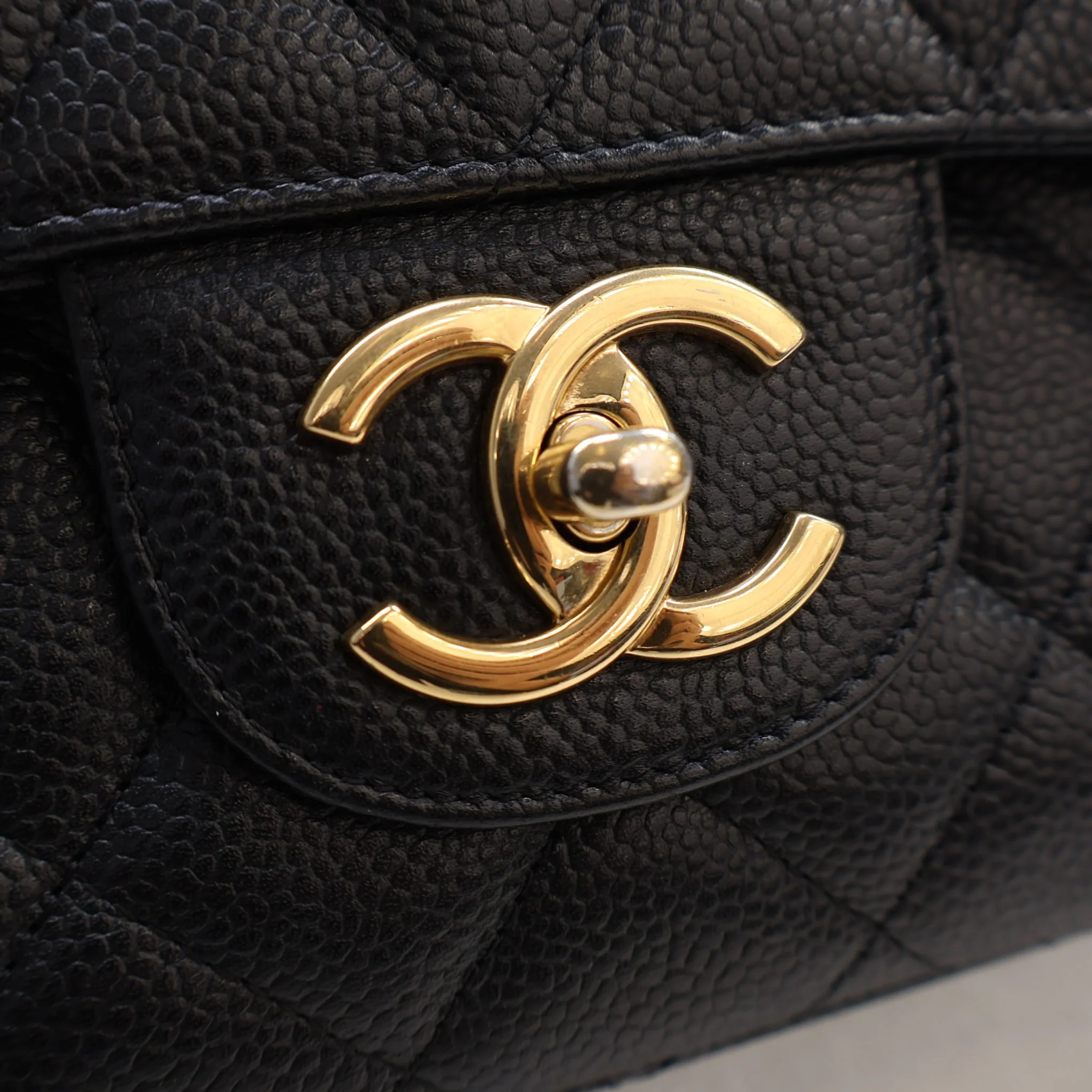 Chanel Maxi Caviar Classic Double Flap Bag - Image 4