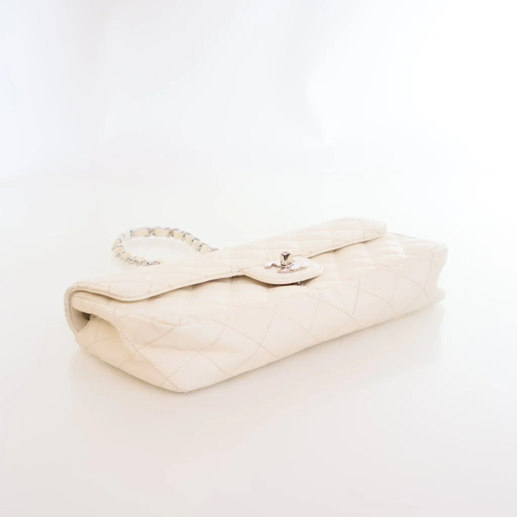 Chanel Medium Caviar East West Single Flap Bag - Image 4