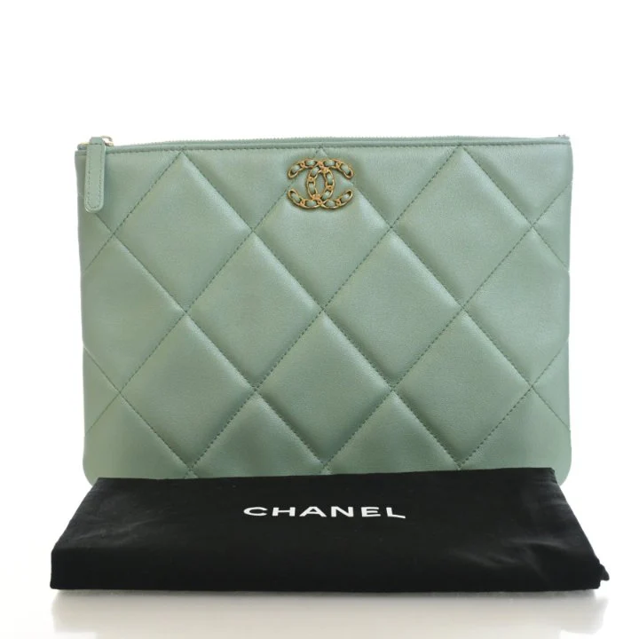 Chanel Medium Lambskin 19 O-Case - Image 14