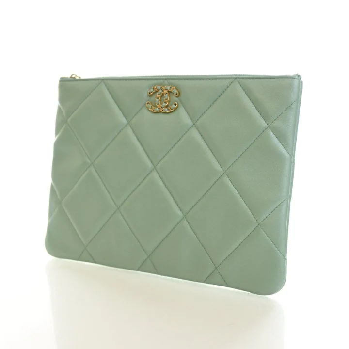Chanel Medium Lambskin 19 O-Case - Image 3