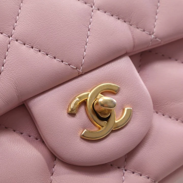 Chanel Mini Calfskin Sweetheart Chain Flap Bag - Image 4