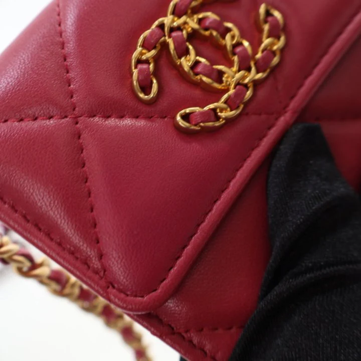 Chanel Red Lambskin 19 Cardholder on Chain - Image 16