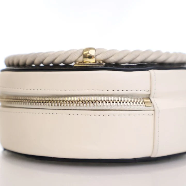Chanel Small Crumpled Calfskin En Vogue Round Bag - Image 6
