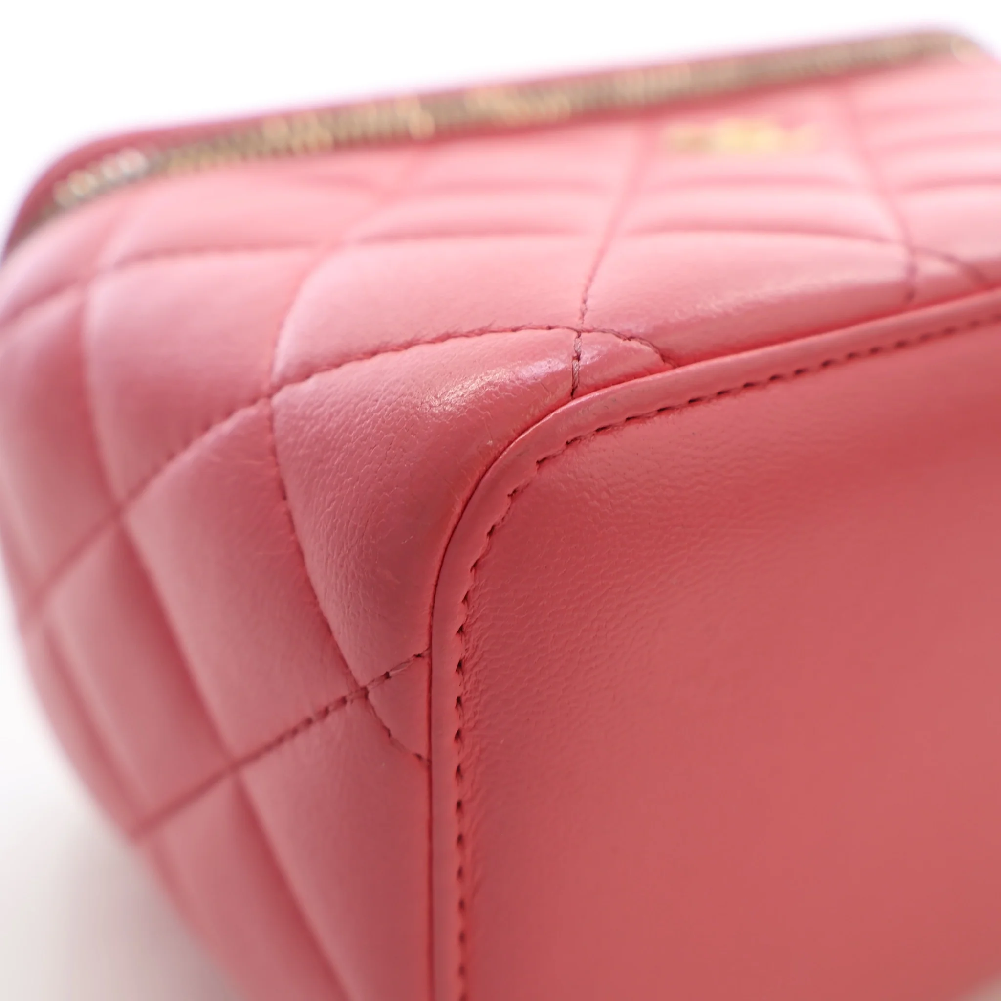 Chanel Small Lambskin Pearl Crush Vanity Bag - Image 7
