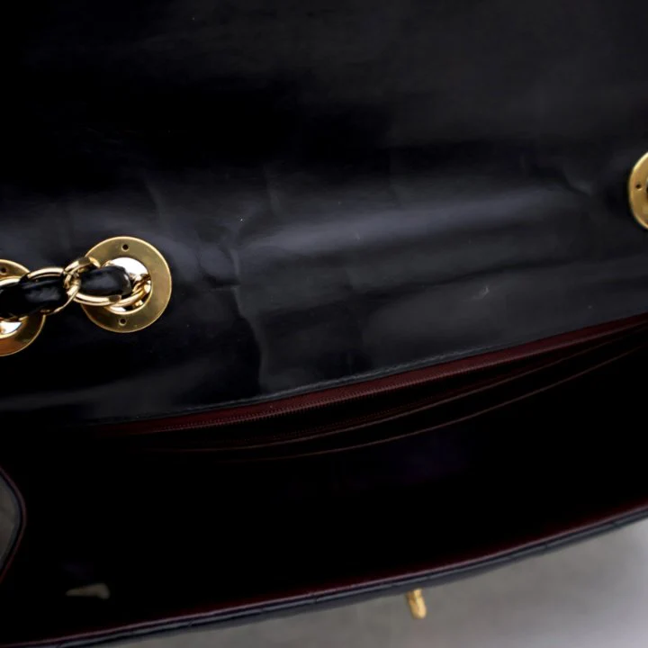 Chanel Vintage Jumbo Lambskin Classic Single Flap Bag - Image 12