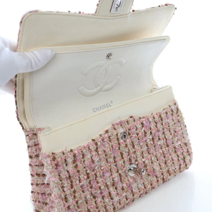 Chanel Vintage Medium Tweed Classic Flap Bag - Image 15