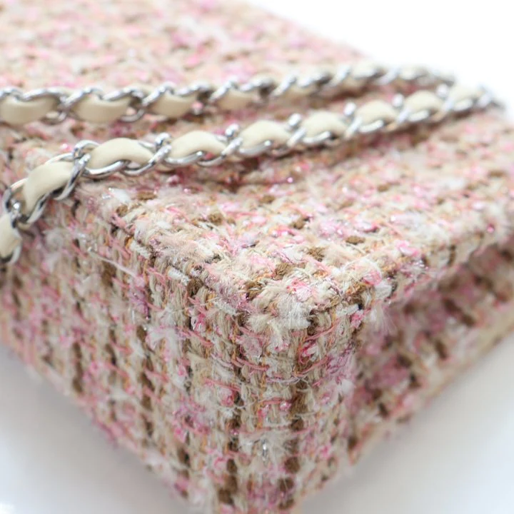 Chanel Vintage Medium Tweed Classic Flap Bag - Image 19