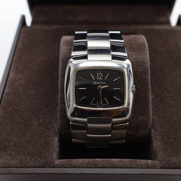 Gucci Silver Watch - Image 2