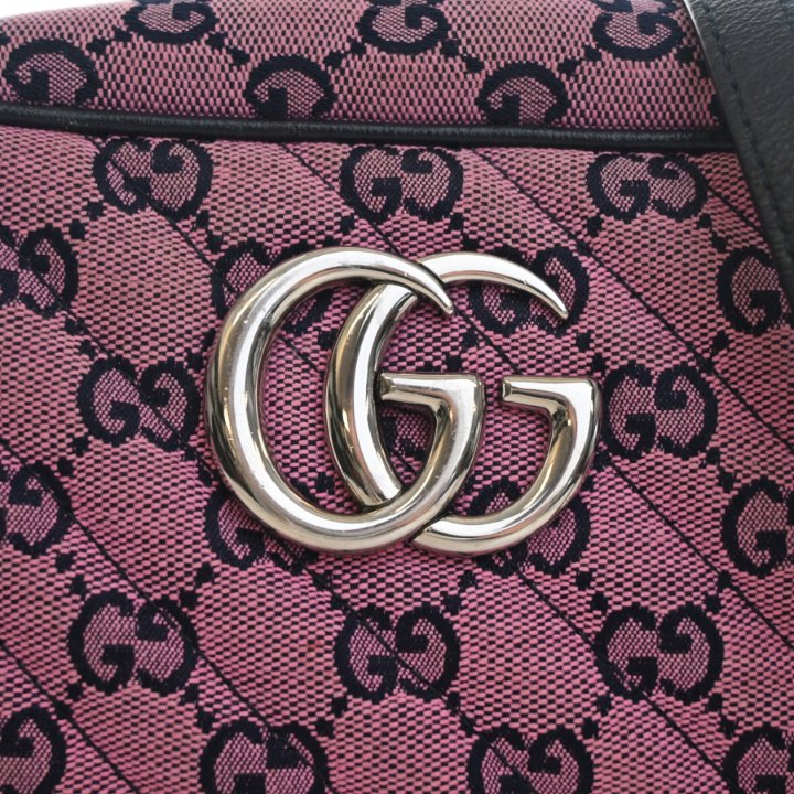 Gucci Small GG Canvas Marmont Camera Bag - Image 4