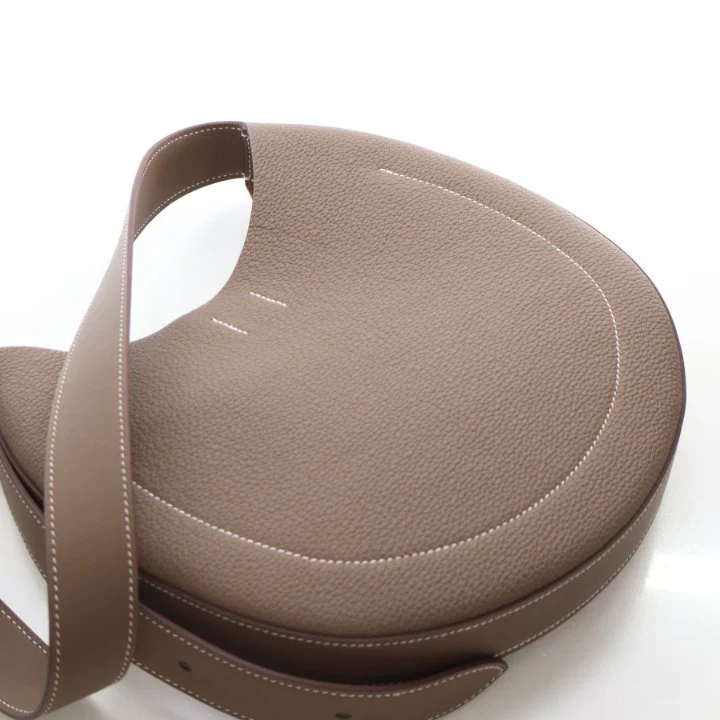 Hermes Etoupe Togo Arcon Slim - Image 10