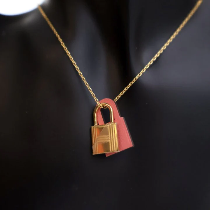 Hermes Pink Leather O'Kelly Pendant Necklace - Image 4