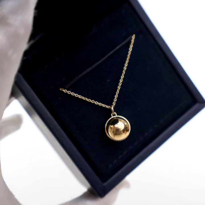 Louis Vuitton 18K Yellow Gold Diamond Blossom Pendant - Image 10
