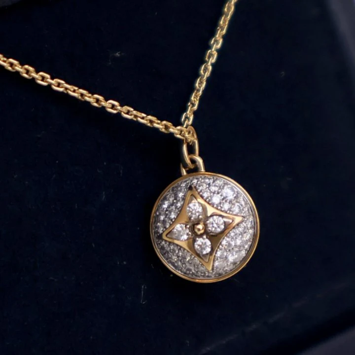 Louis Vuitton 18K Yellow Gold Diamond Blossom Pendant - Image 8