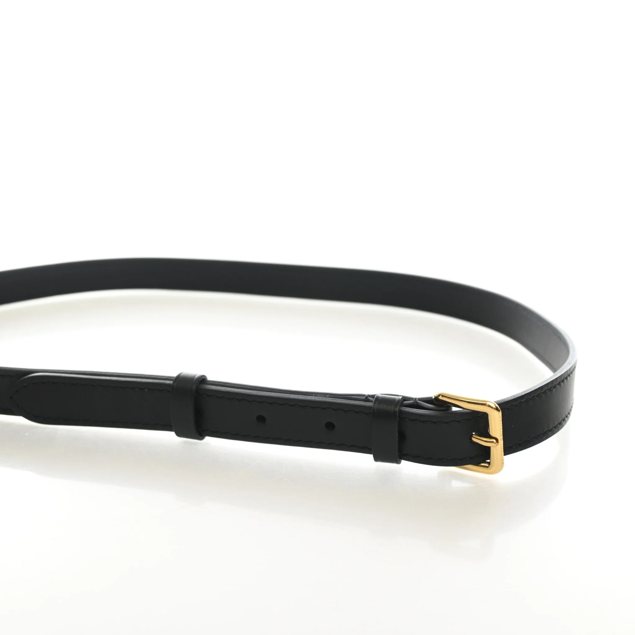 Louis Vuitton Calfskin On My Side MM - Image 10