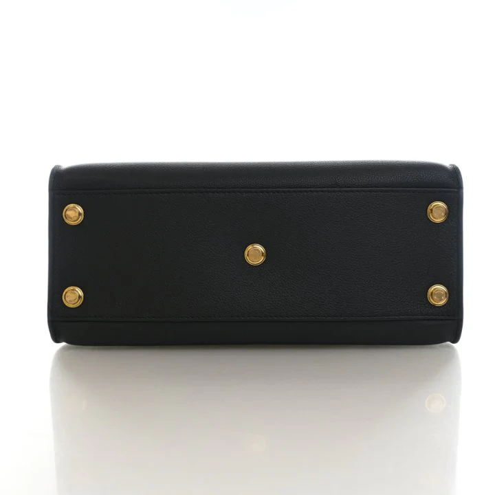 Louis Vuitton Calfskin On My Side MM - Image 9