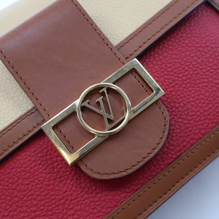 Louis Vuitton Taurillon Dauphine MM - Image 4