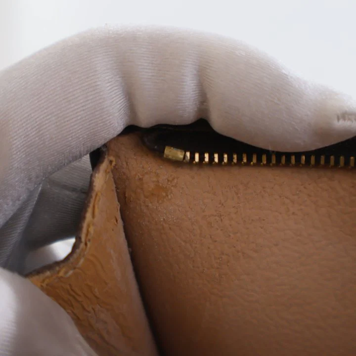 Louis Vuitton Vintage Monogram Toiletry Pochette 15 - Image 11