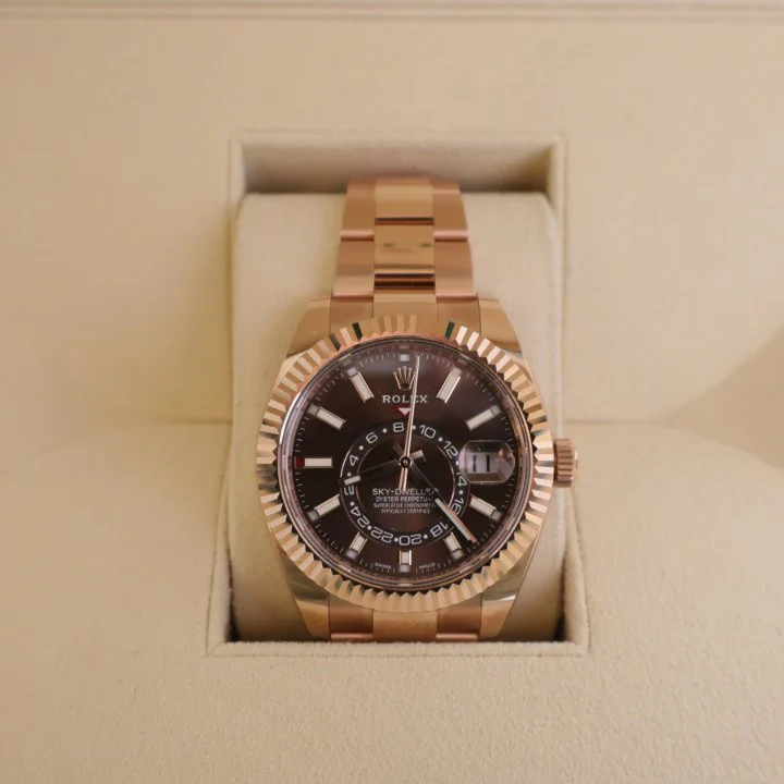 Rolex Sky-Dweller Oyster Everose Gold Chocolate 42 - Image 6