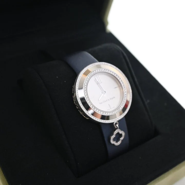 Van Cleef & Arpels Charms Watch - Image 4